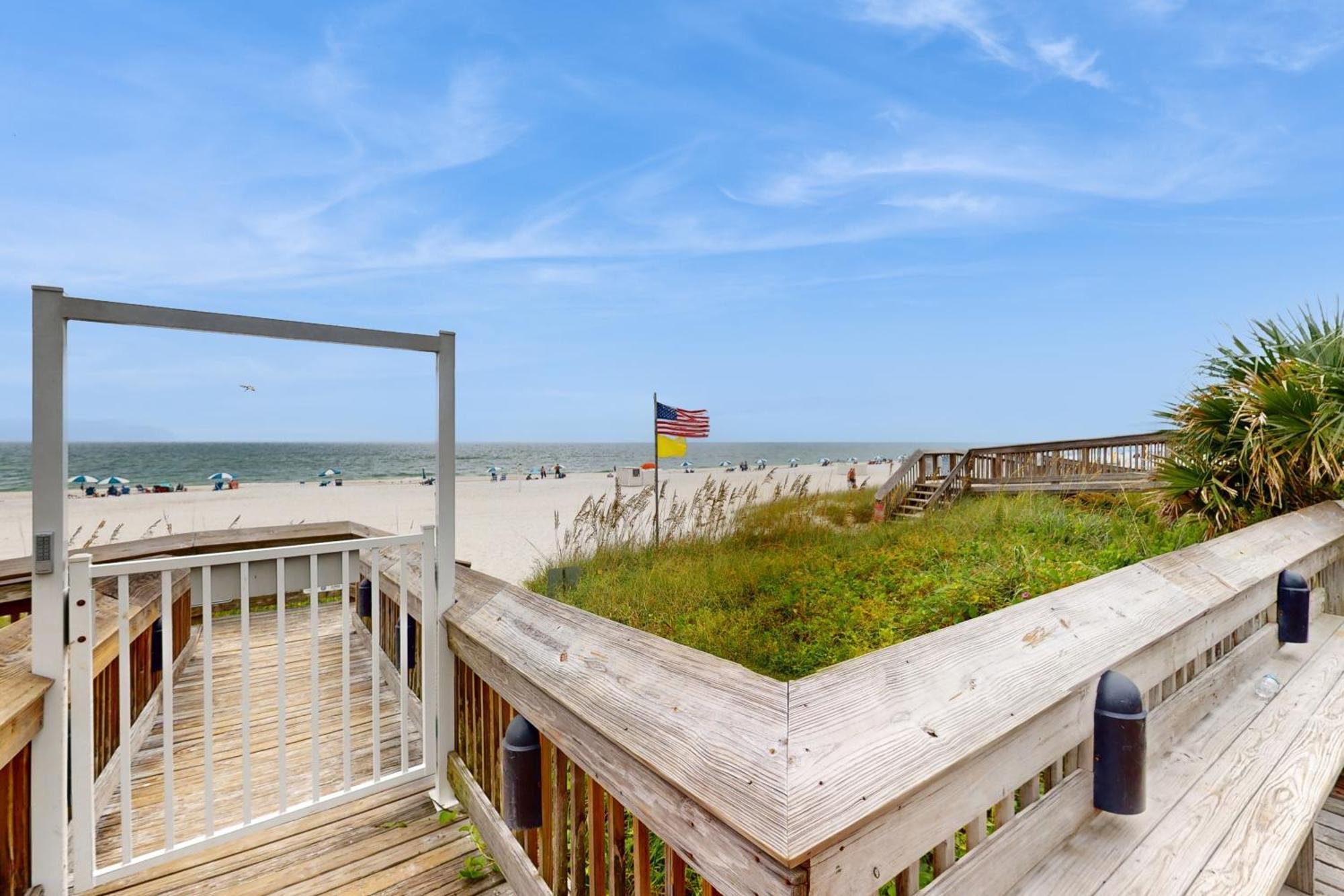 Tradewinds Condos Orange Beach Bagian luar foto