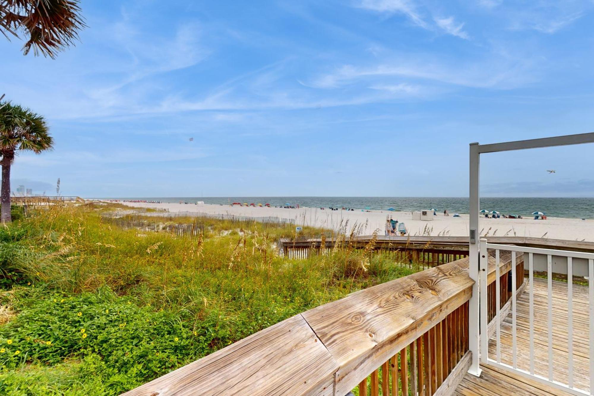 Tradewinds Condos Orange Beach Bagian luar foto